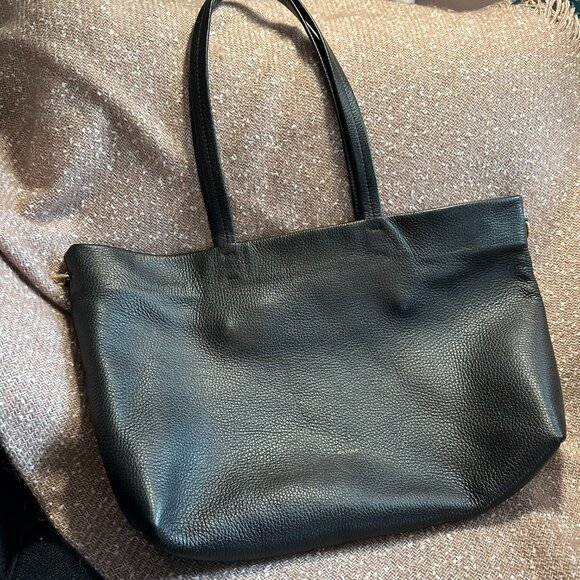 Cuyana Easy Tote, Black (Small) - Picture 2 of 8